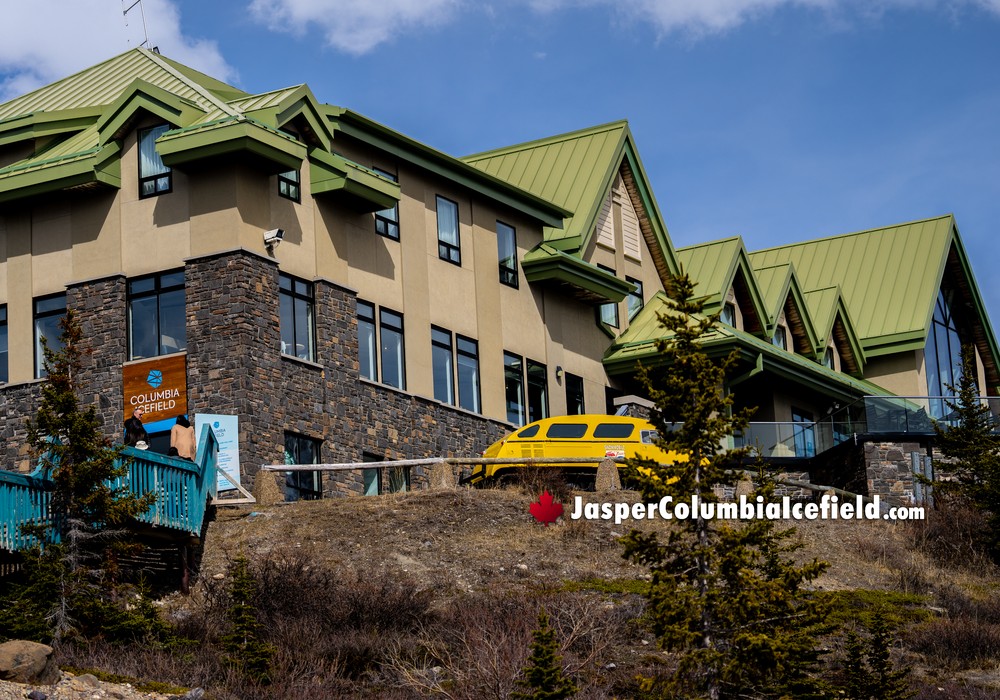 Visiting Jasper Columbia Icefield Discovery Centre in Spring